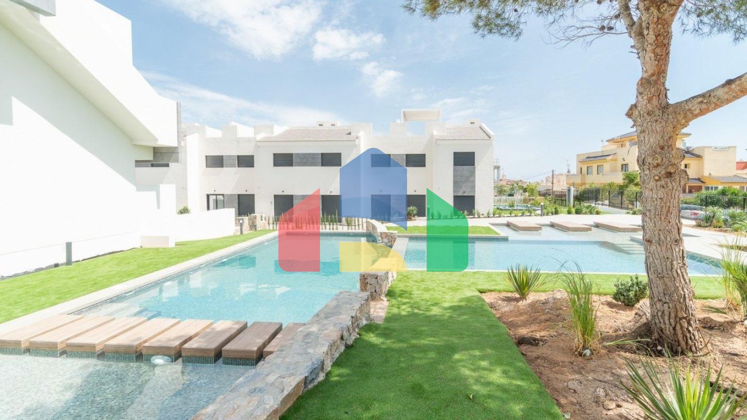 Новый жилой комплекс в Лос Балконес (Торревьеха)