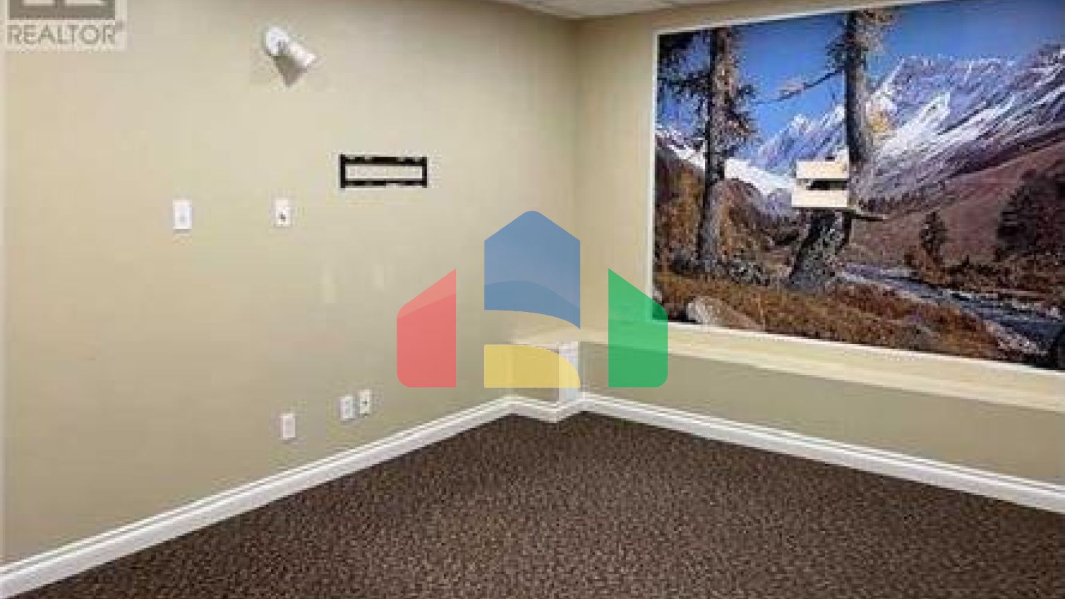 Commercial - Commercial/Retail - Cardston, Canada - Canada