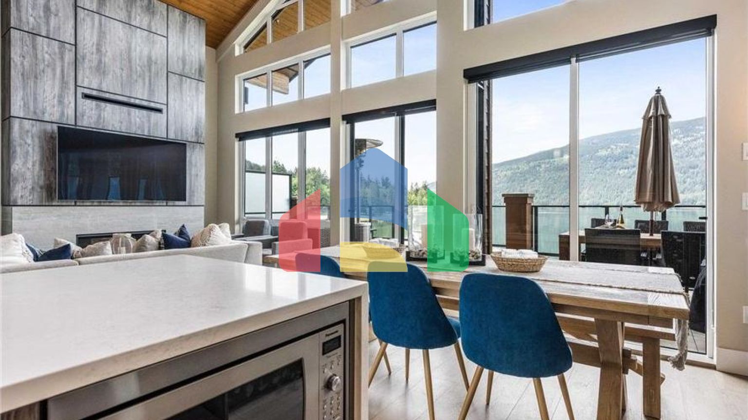 Residential - Condo/Apartment - Chilliwack, Canada - Canada