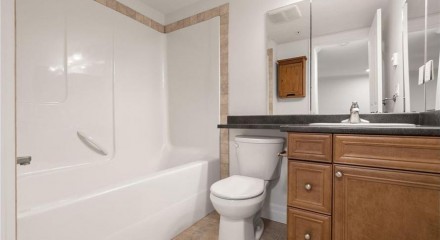 Residential - Condo/Apartment - Chilliwack, Canada - Canada
