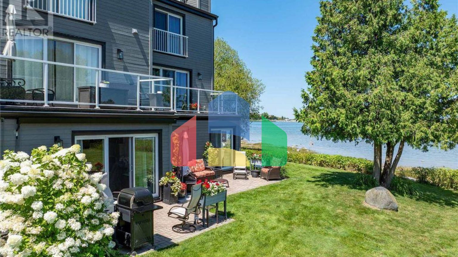 Residential - Condo/Apartment - Collingwood, Canada - Canada