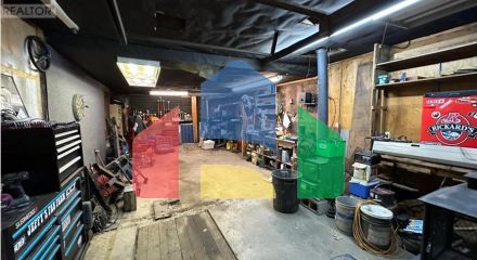 Residential - Single Family Home - Cranbrook, Canada - Canada