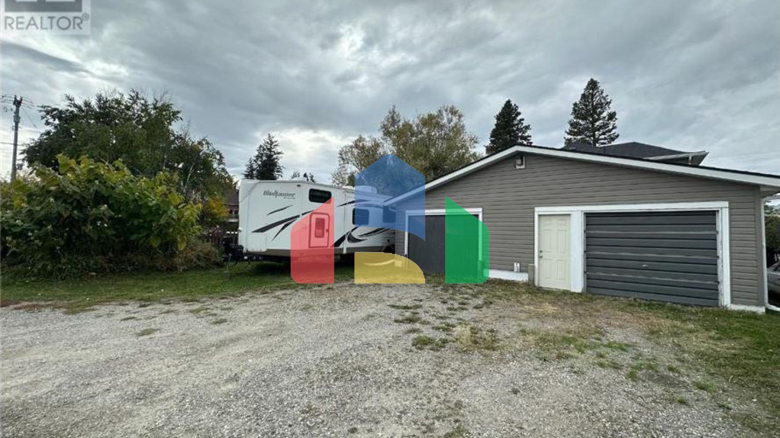 Residential - Single Family Home - Cranbrook, Canada - Canada