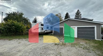 Residential - Single Family Home - Cranbrook, Canada - Canada