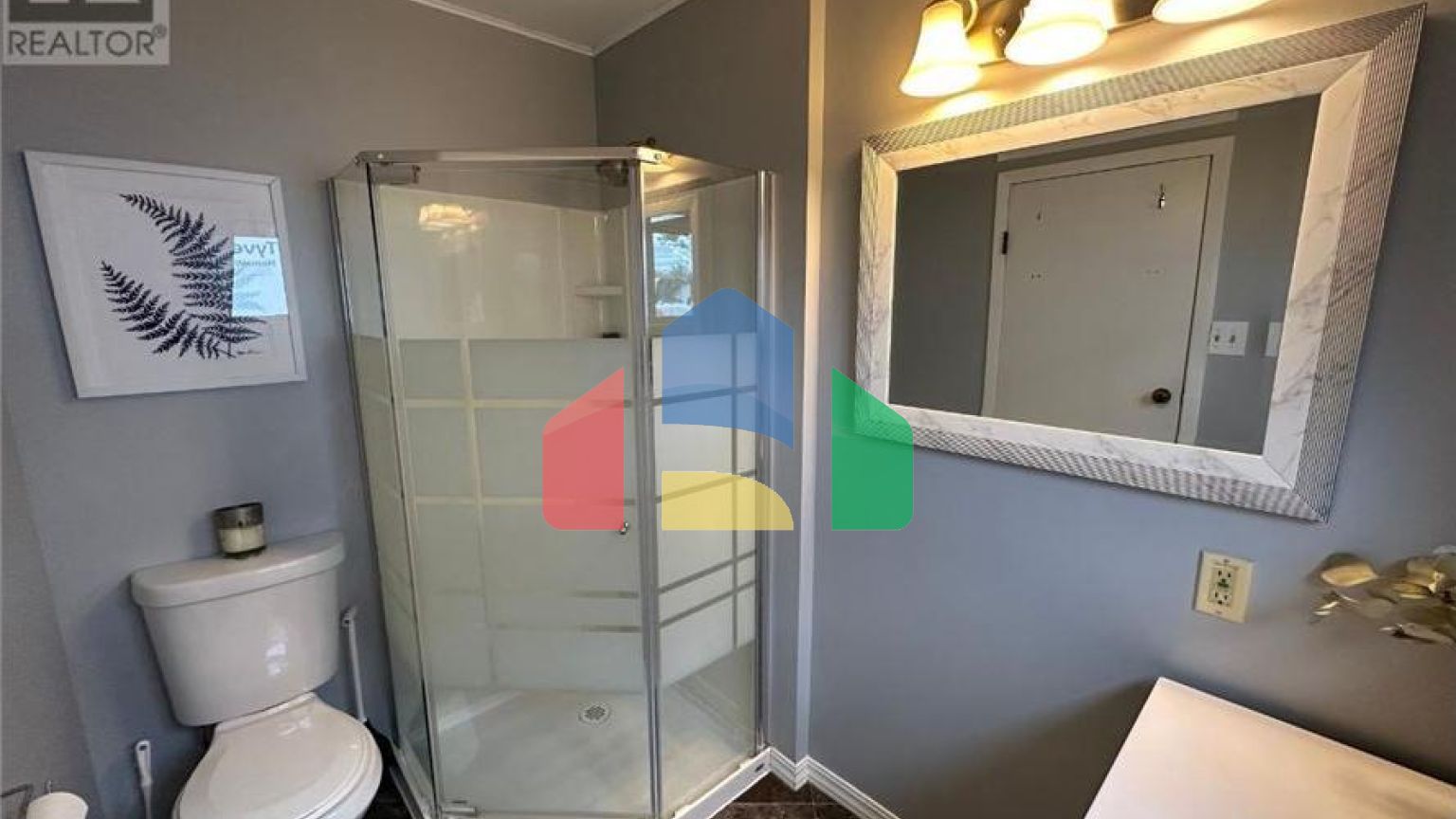 Residential - Single Family Home - Cranbrook, Canada - Canada