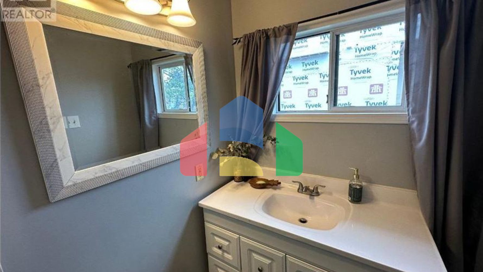 Residential - Single Family Home - Cranbrook, Canada - Canada