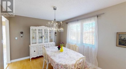 Residential - Single Family Home - Cranbrook, Canada - Canada