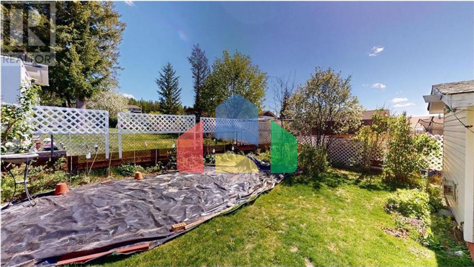 Residential - Single Family Home - Cranbrook, Canada - Canada