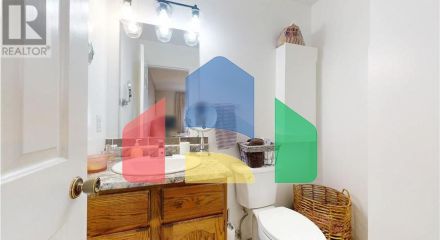 Residential - Single Family Home - Cranbrook, Canada - Canada