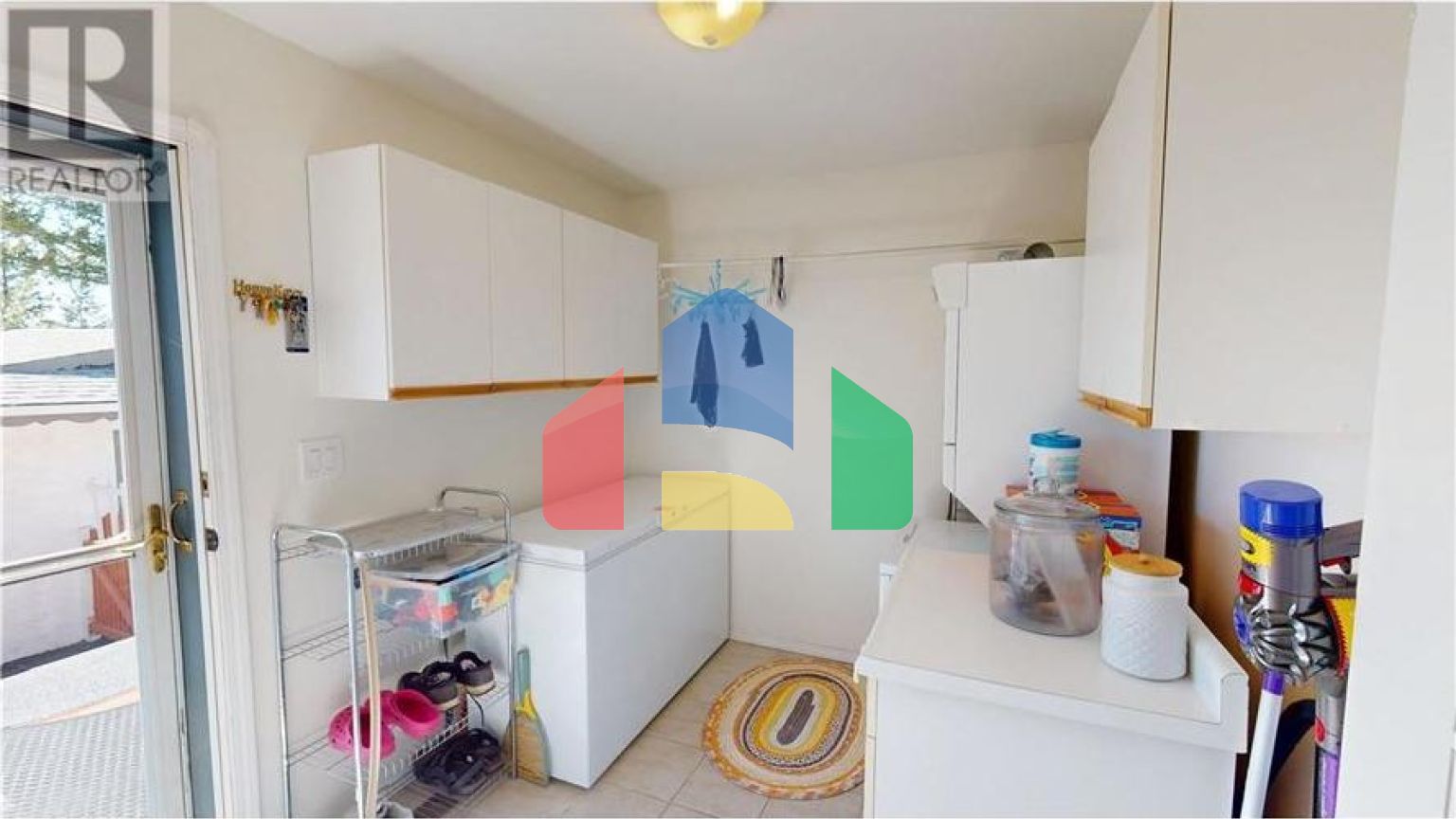 Residential - Single Family Home - Cranbrook, Canada - Canada