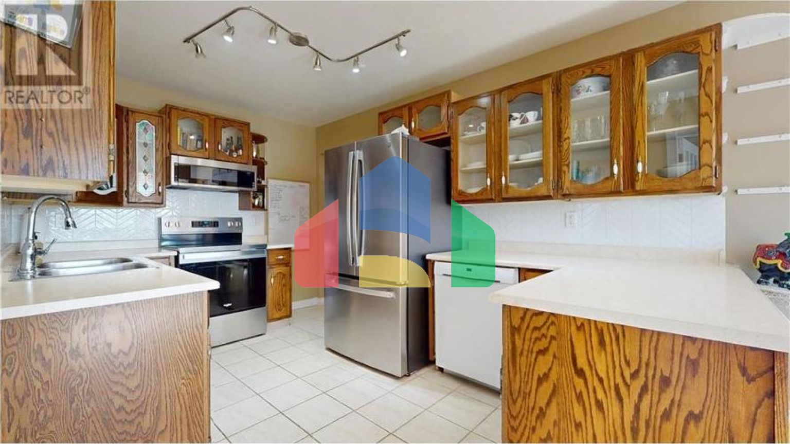 Residential - Single Family Home - Cranbrook, Canada - Canada