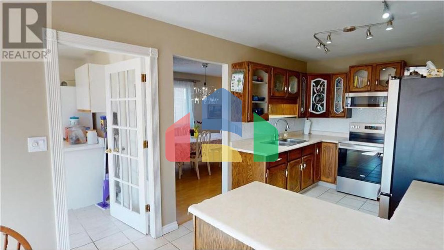 Residential - Single Family Home - Cranbrook, Canada - Canada