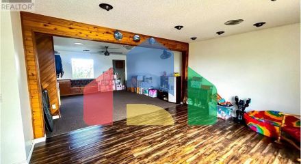 Residential - Single Family Home - Dawson Creek, Canada - Canada