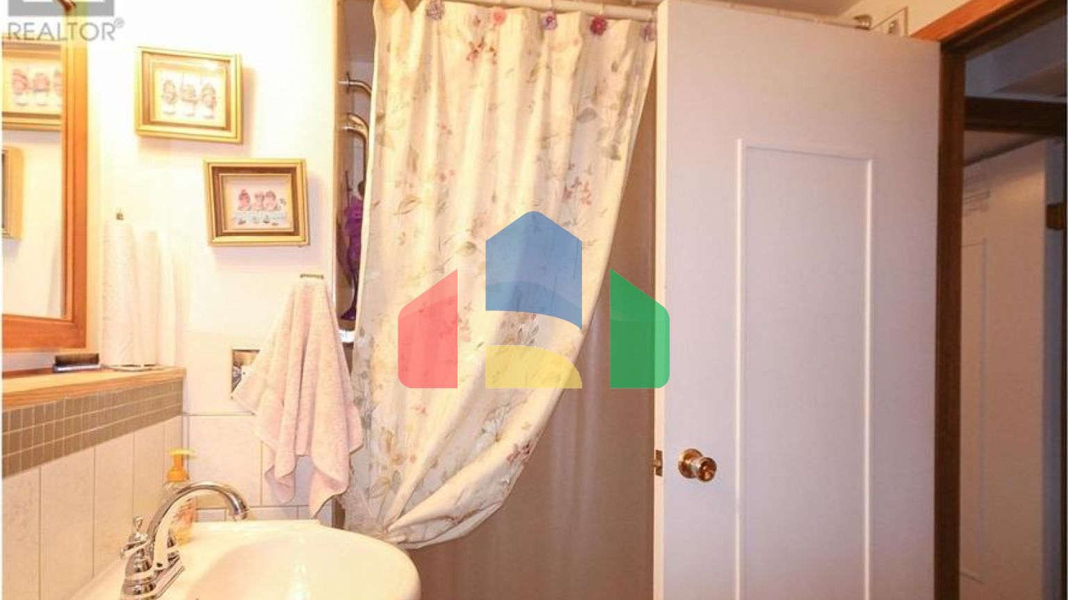 Residential - Single Family Home - Dawson Creek, Canada - Canada