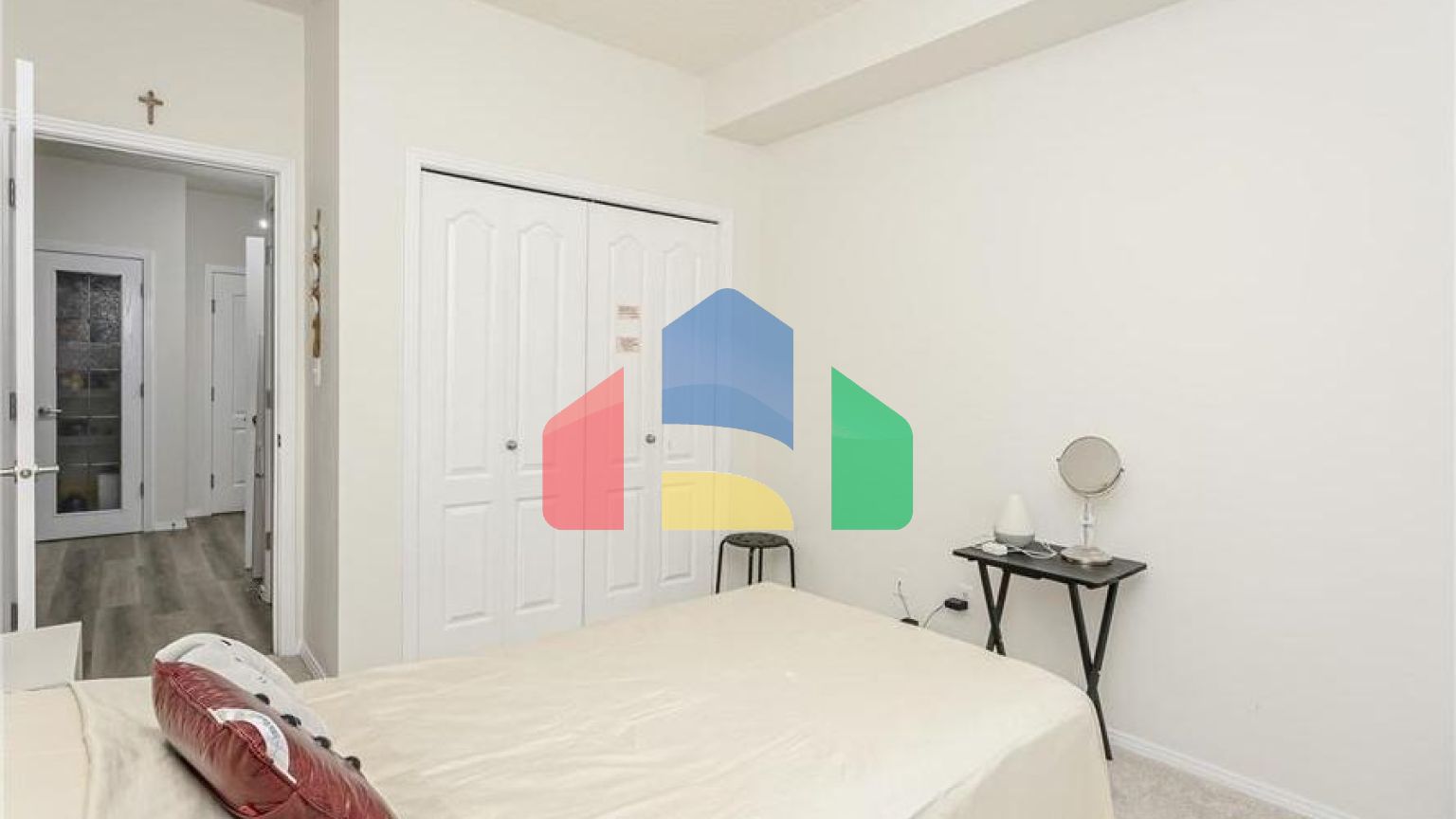 Residential - Condo/Apartment - Edmonton, Canada - Canada