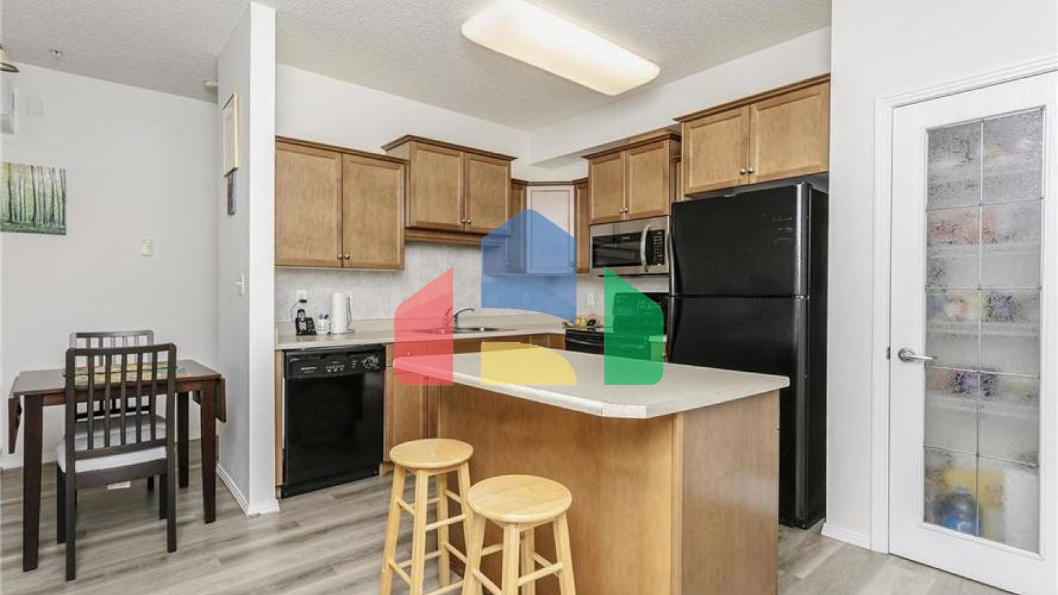 Residential - Condo/Apartment - Edmonton, Canada - Canada