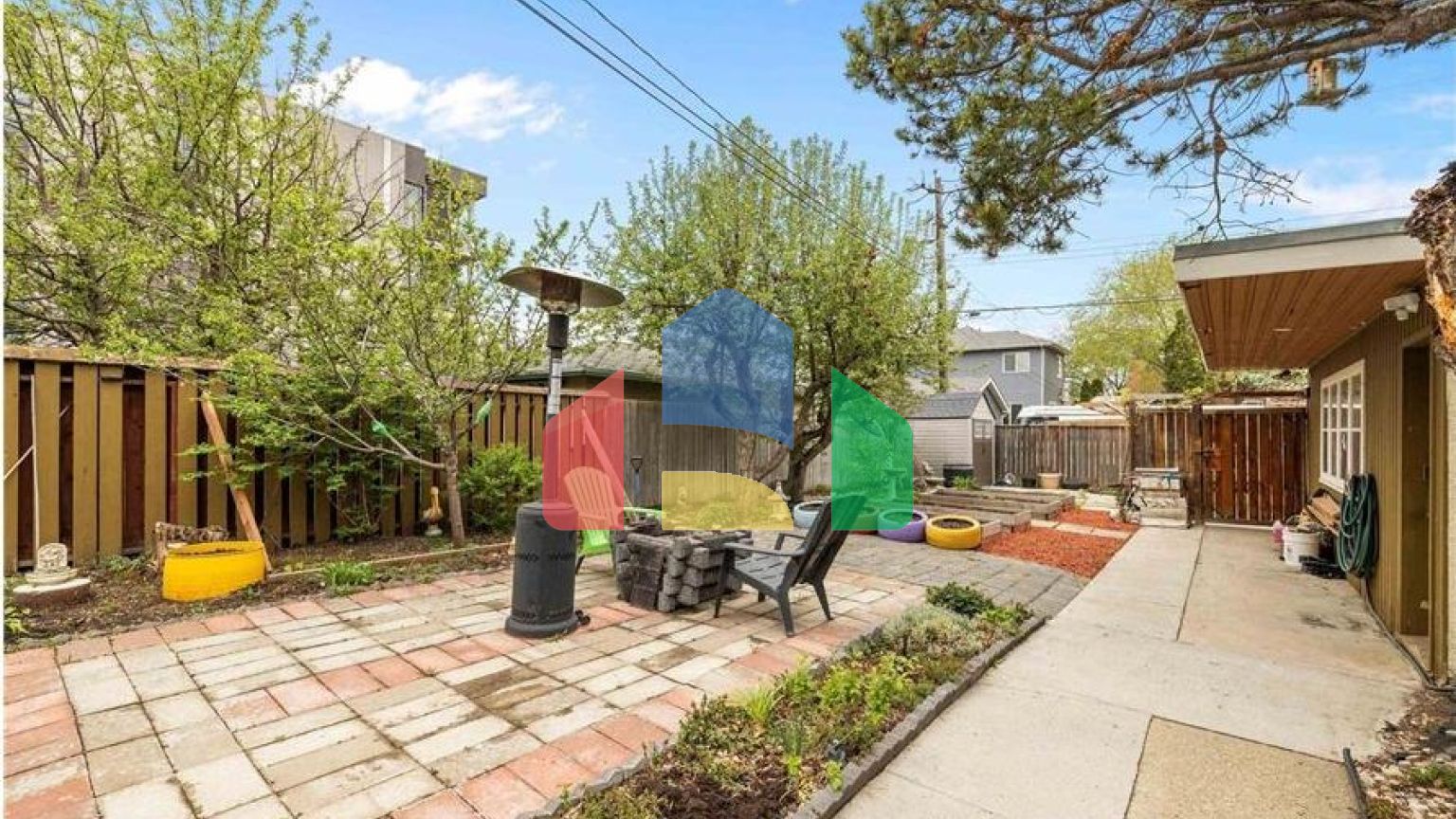 Residential - Single Family Home - Edmonton, Canada - Canada