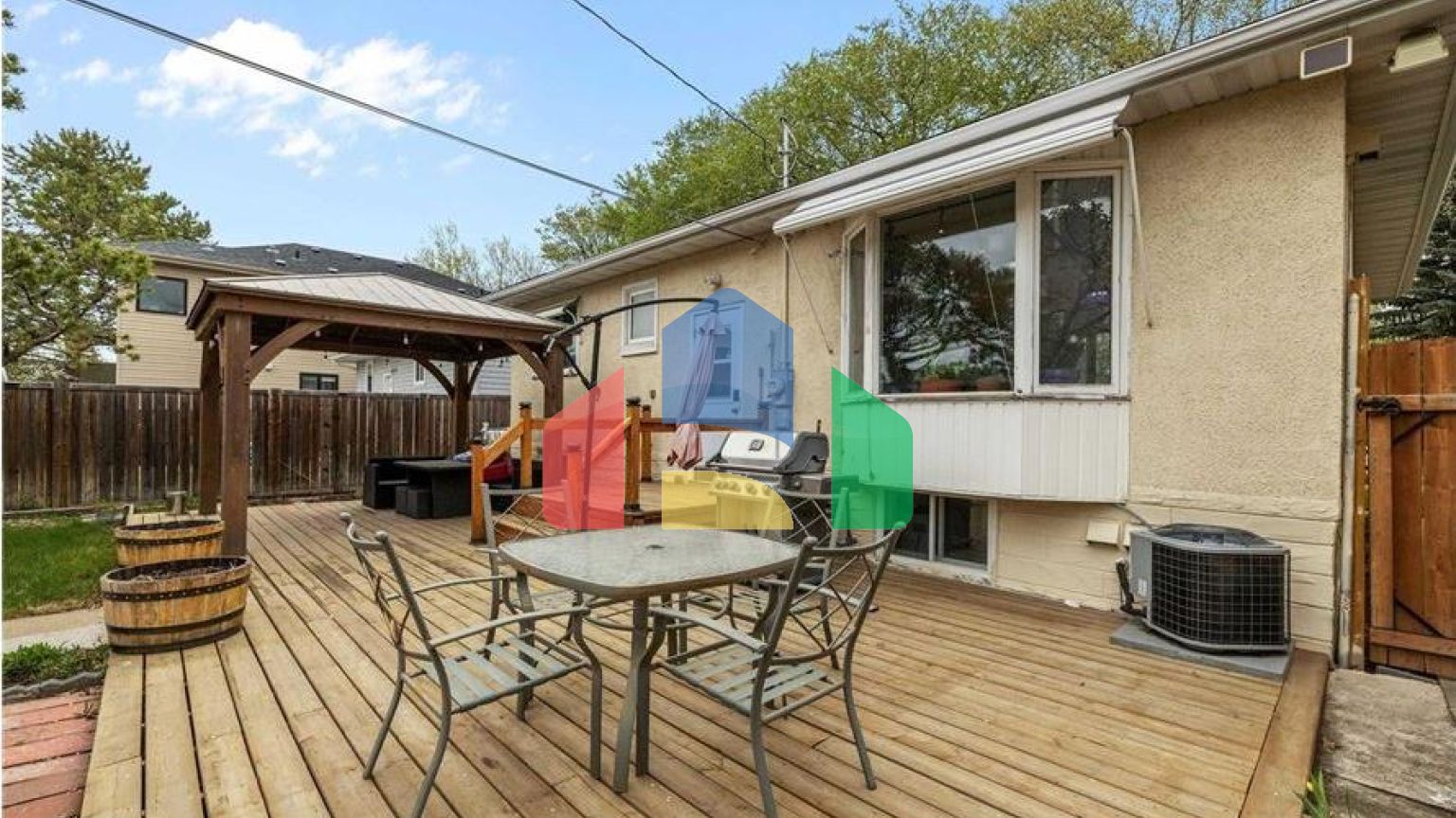 Residential - Single Family Home - Edmonton, Canada - Canada