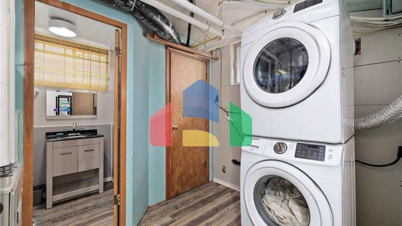 Residential - Single Family Home - Edmonton, Canada - Canada