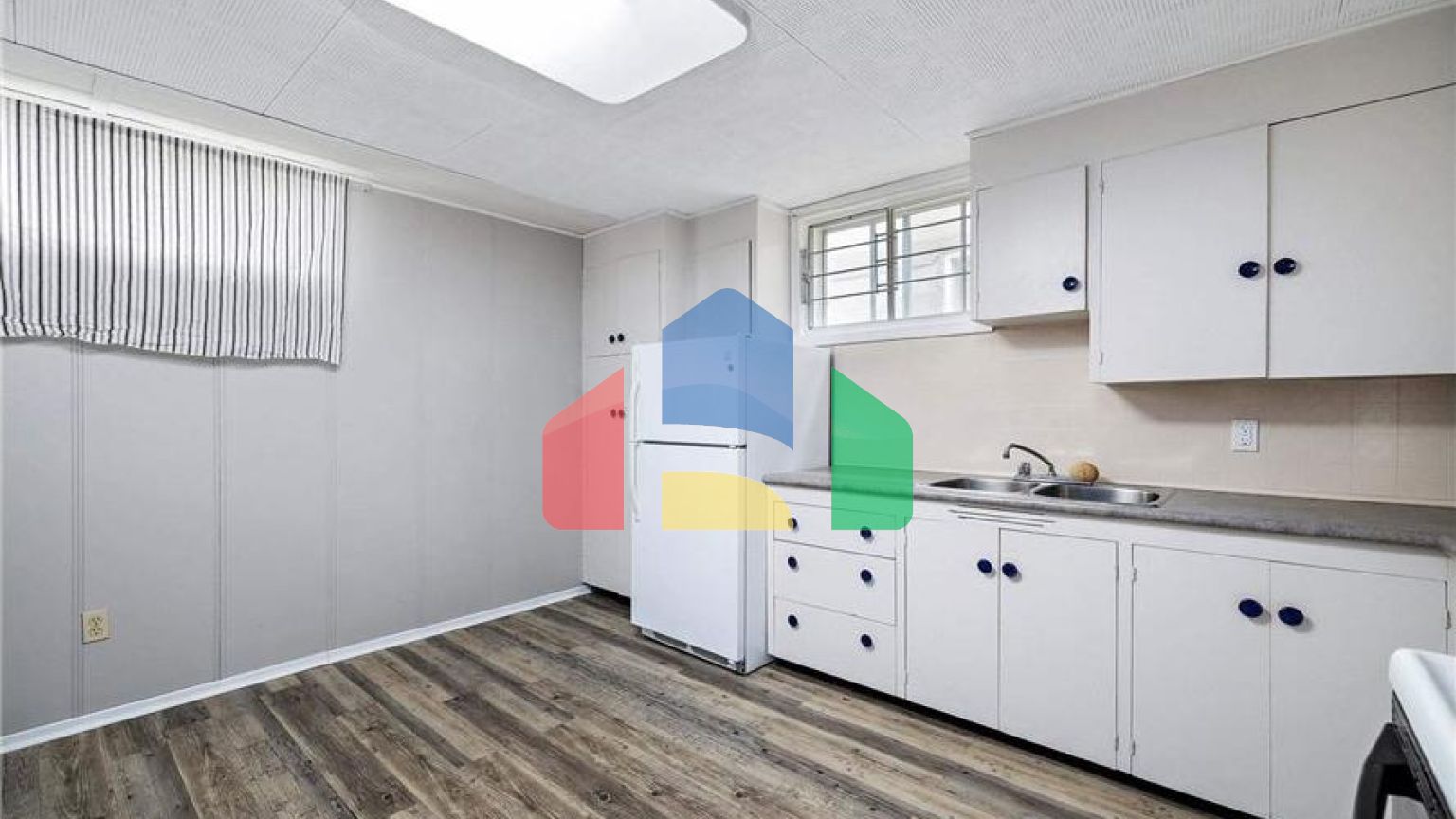 Residential - Single Family Home - Edmonton, Canada - Canada