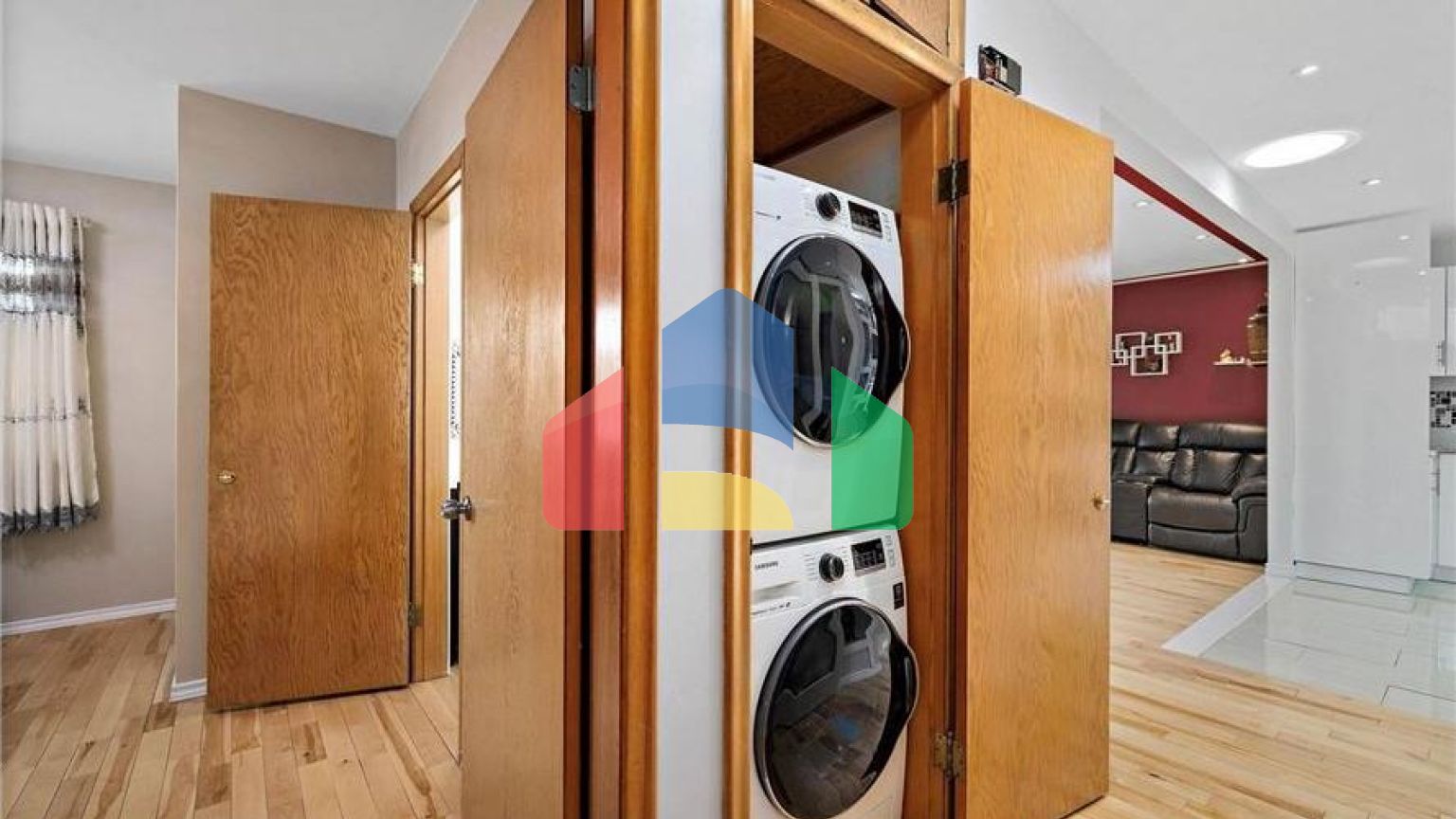 Residential - Single Family Home - Edmonton, Canada - Canada