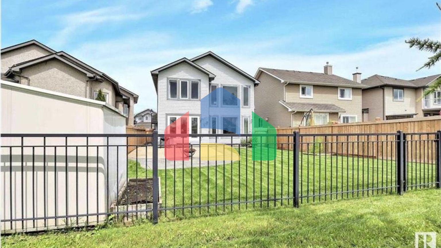 Residential - Single Family Home - Edmonton, Canada - Canada