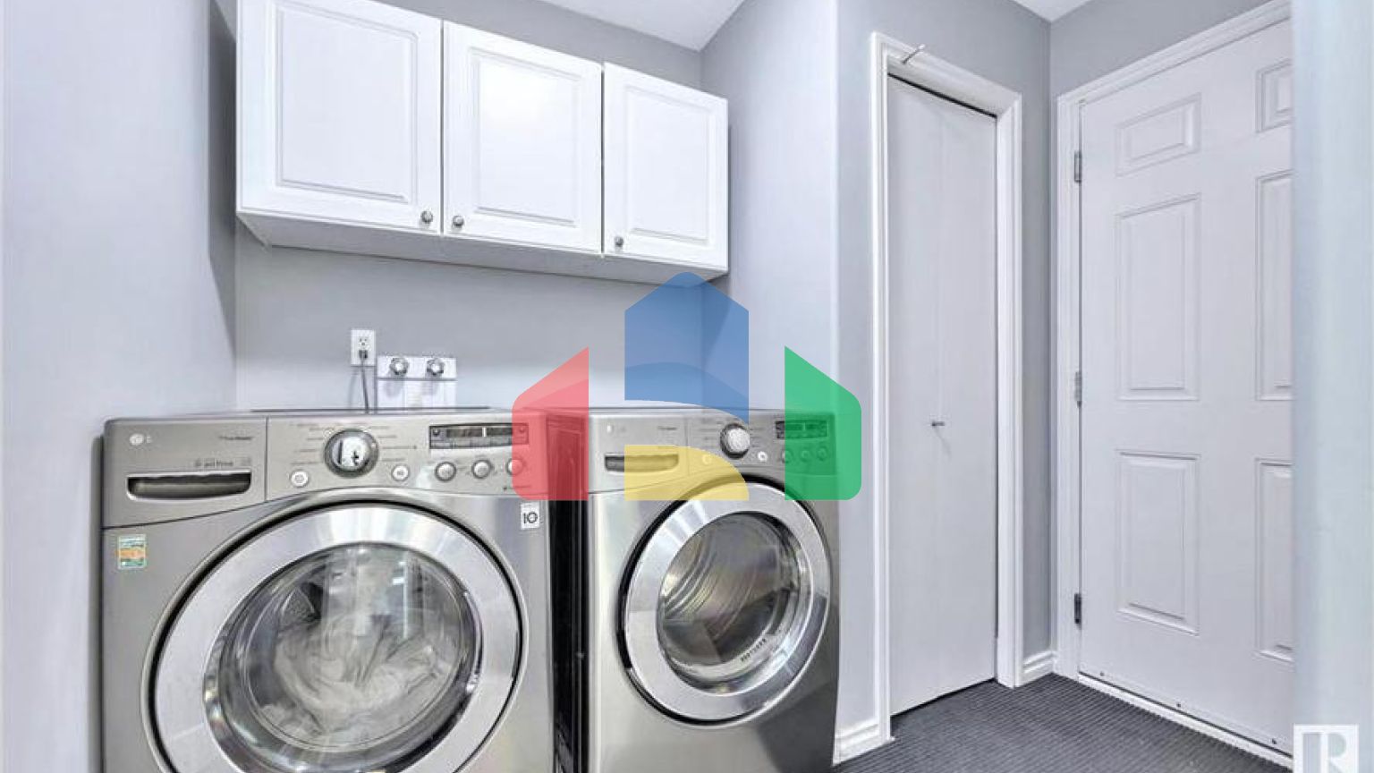 Residential - Single Family Home - Edmonton, Canada - Canada