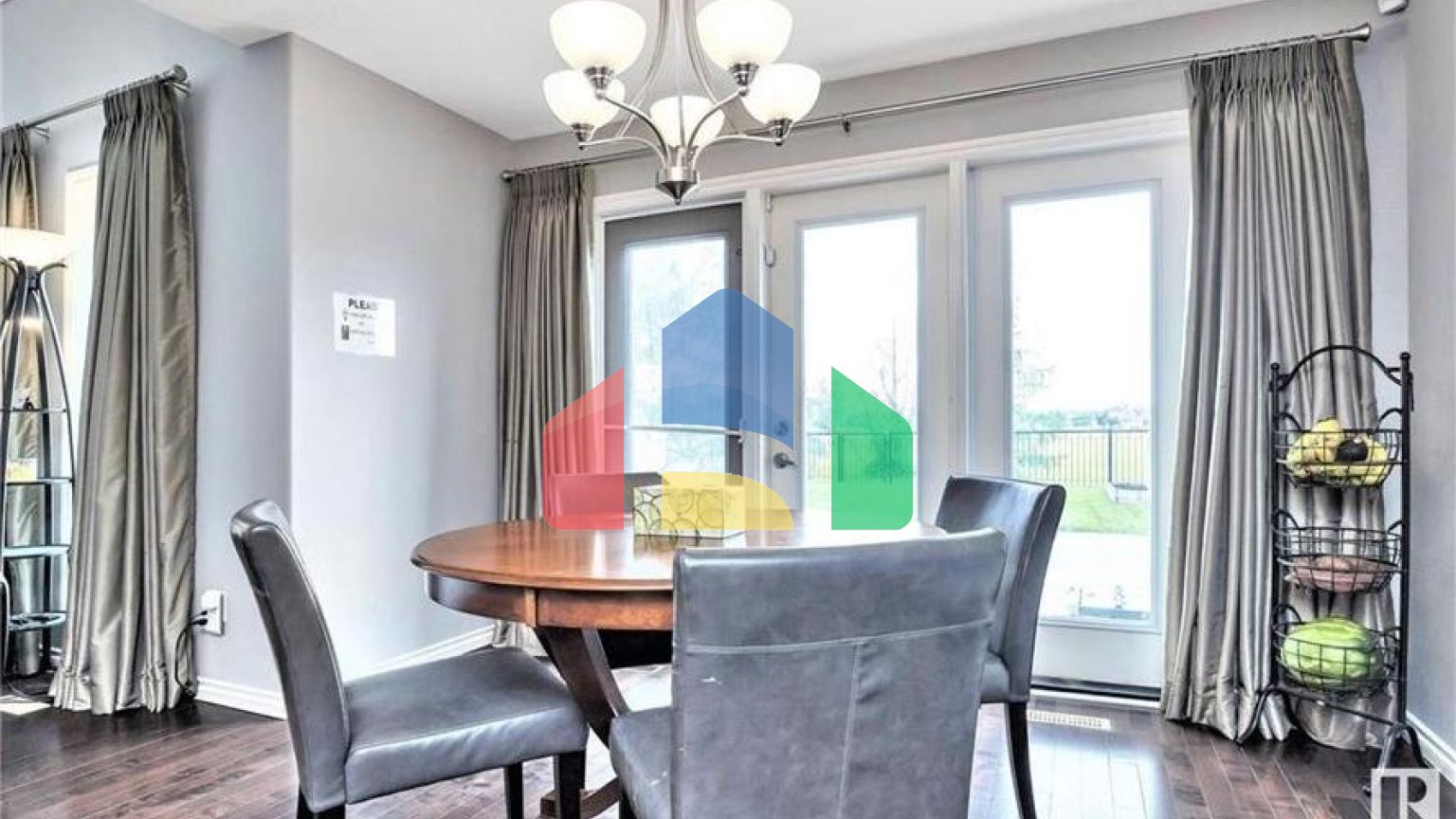 Residential - Single Family Home - Edmonton, Canada - Canada