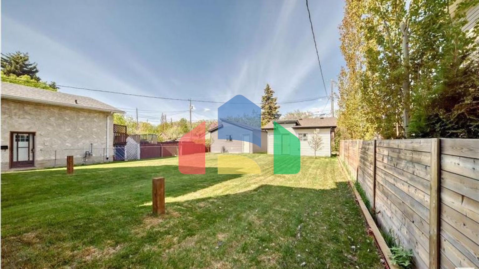 Residential - Single Family Home - Edmonton, Canada - Canada