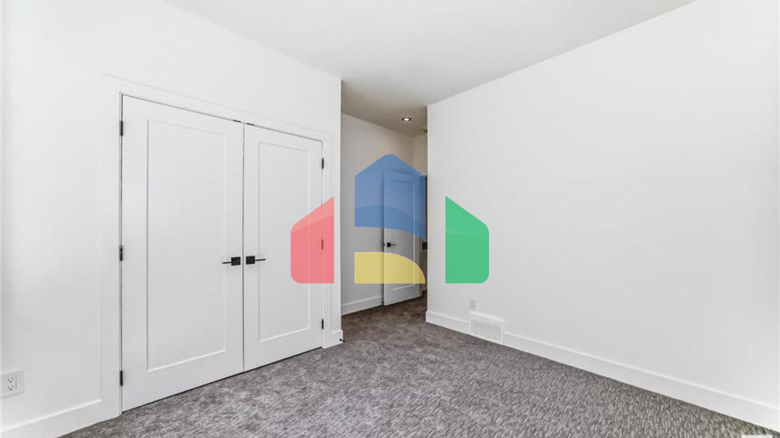 Residential - Single Family Home - Edmonton, Canada - Canada