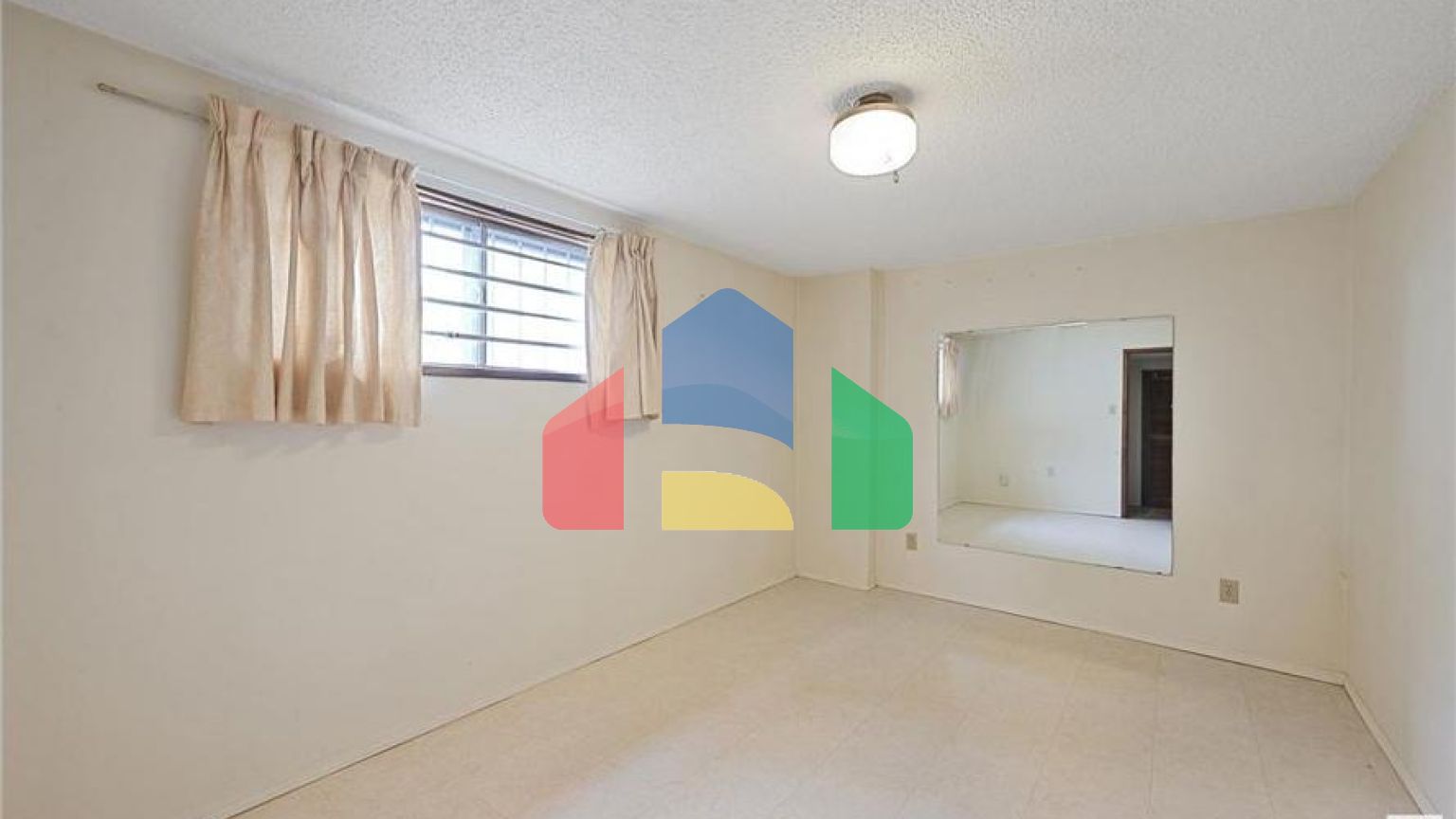 Residential - Single Family Home - Edmonton, Canada - Canada