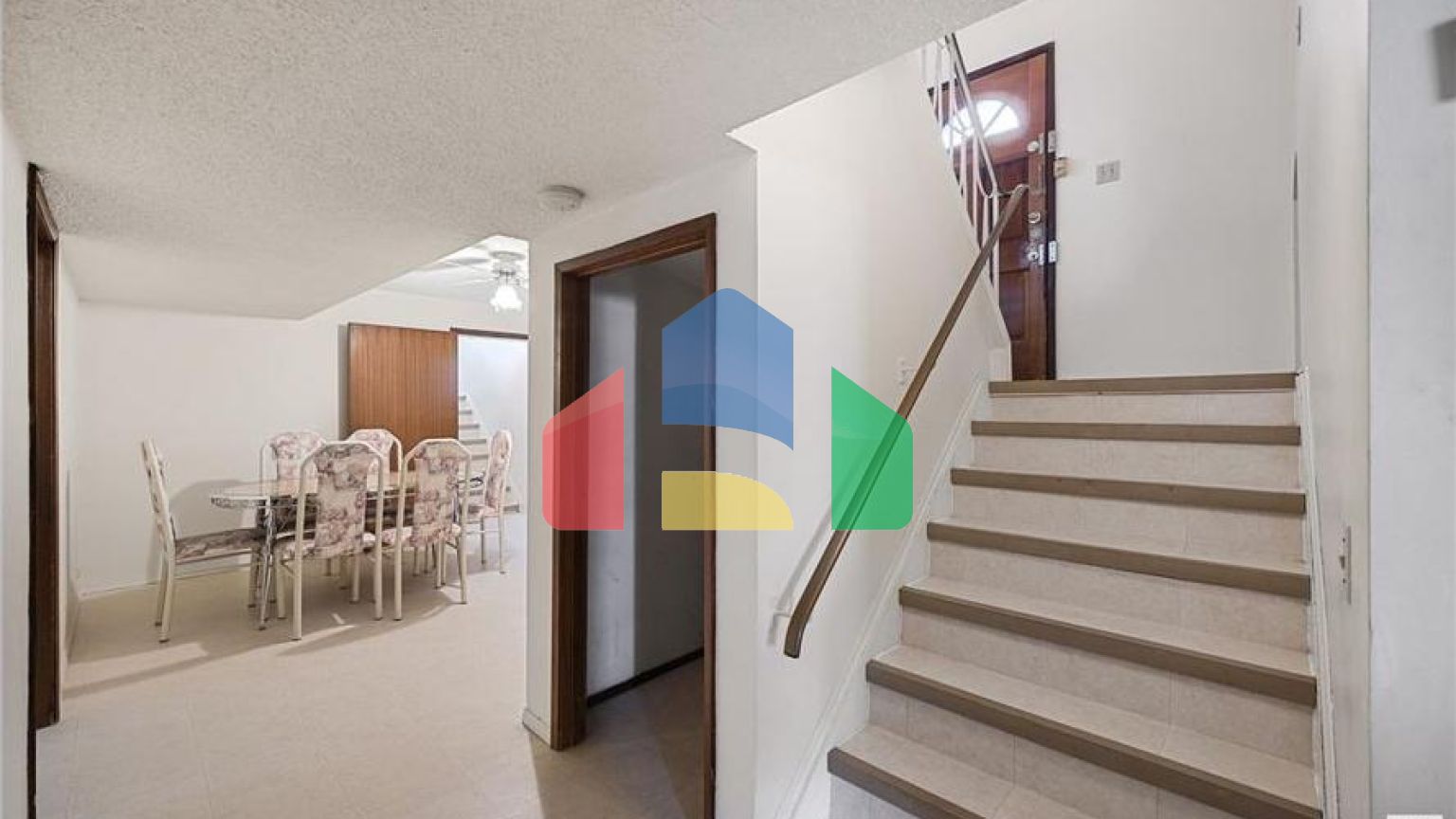 Residential - Single Family Home - Edmonton, Canada - Canada