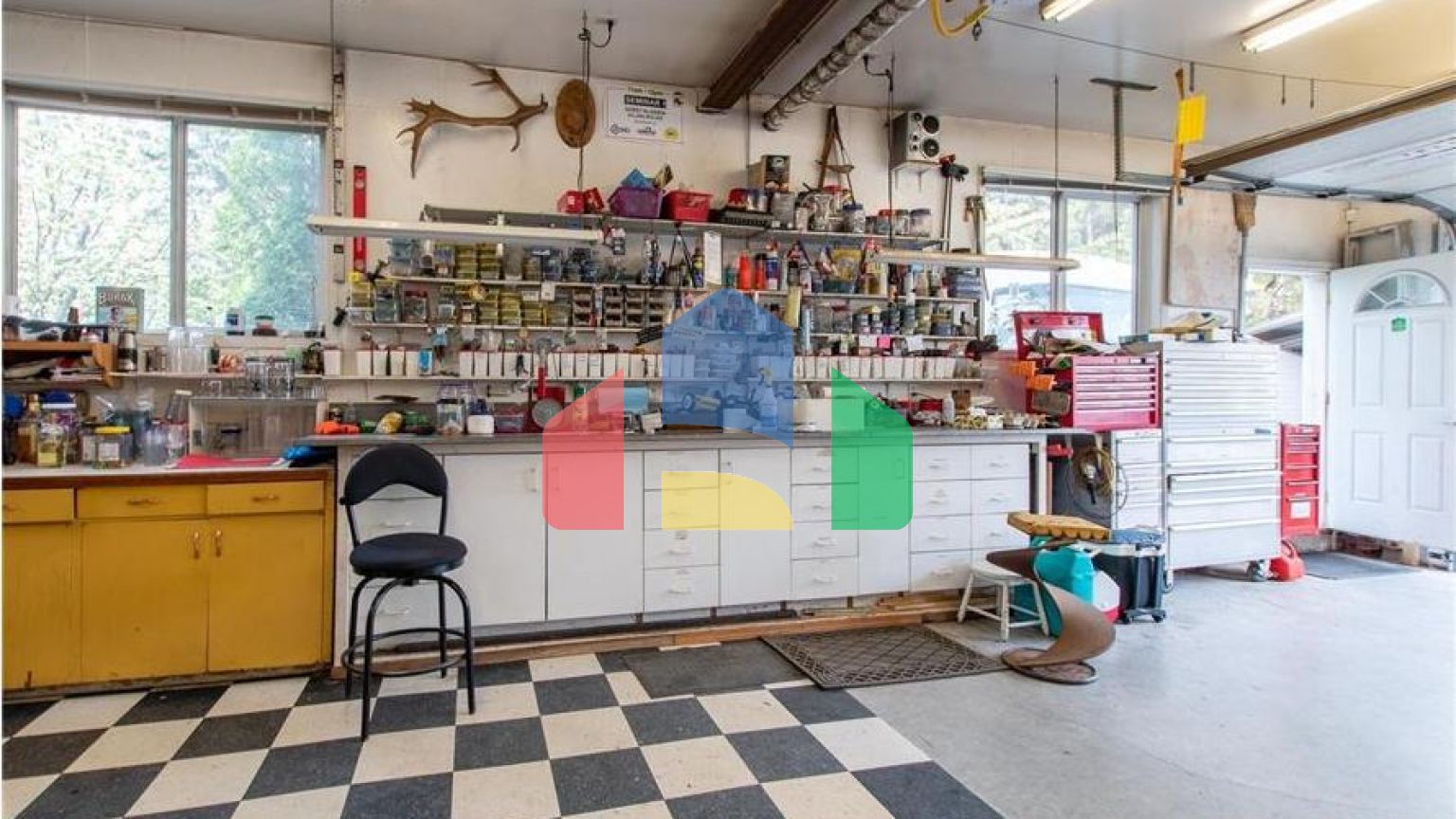 Residential - Single Family Home - Edmonton, Canada - Canada