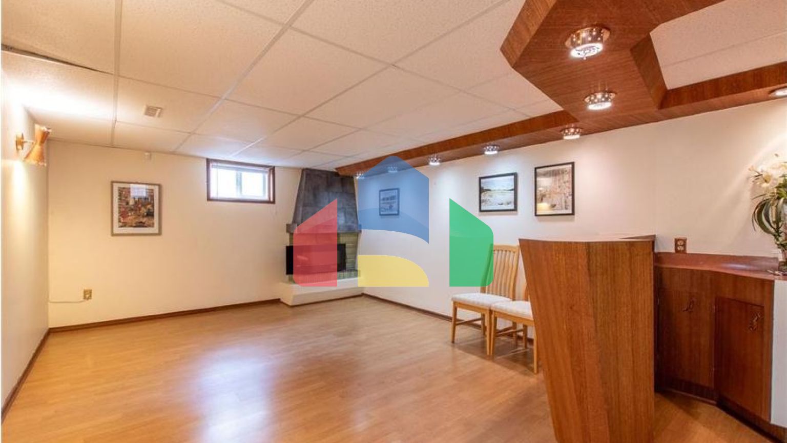 Residential - Single Family Home - Edmonton, Canada - Canada