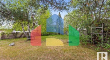 Residential - Single Family Home - Edmonton, Canada - Canada