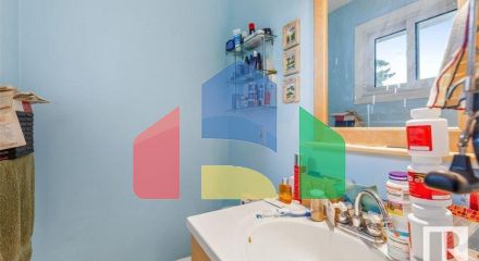 Residential - Single Family Home - Edmonton, Canada - Canada