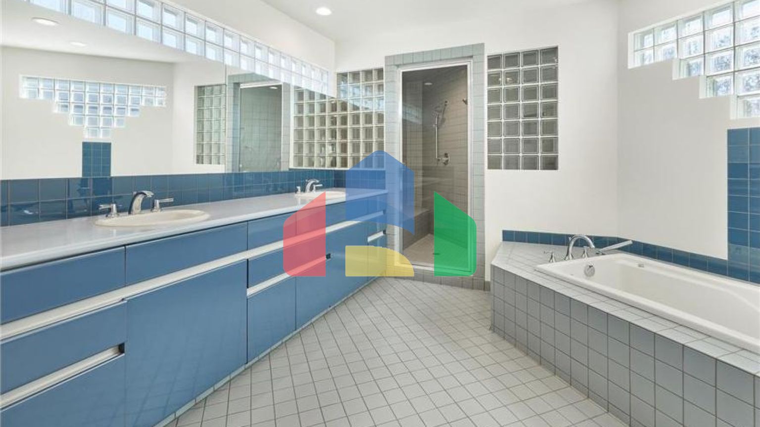 Residential - Single Family Home - Edmonton, Canada - Canada