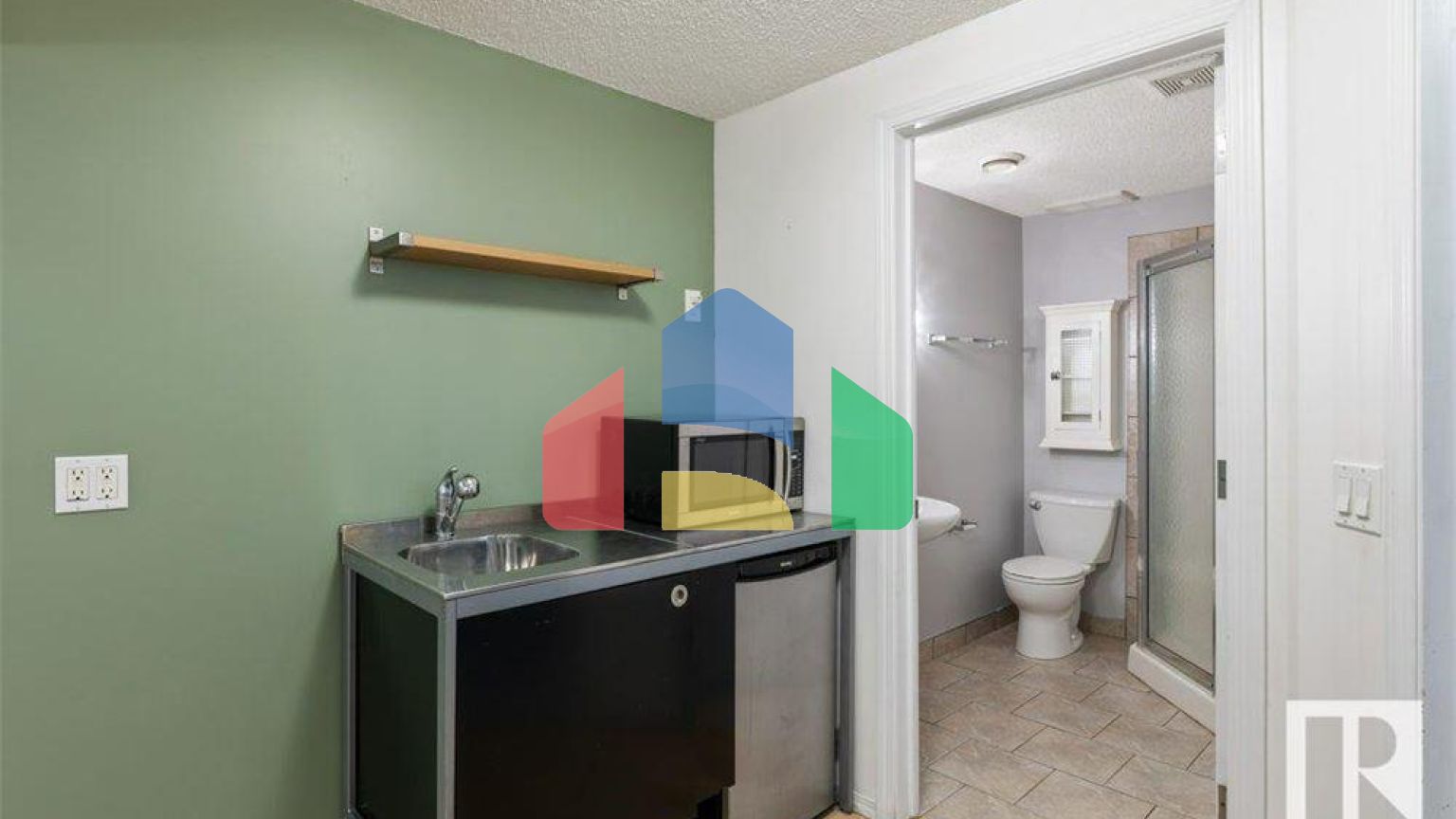 Residential - Condo/Apartment - Edmonton, Canada - Canada