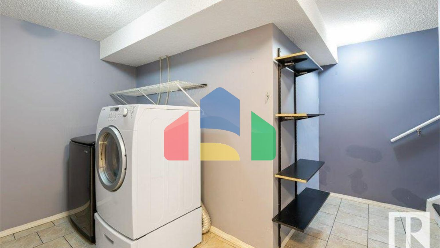 Residential - Condo/Apartment - Edmonton, Canada - Canada