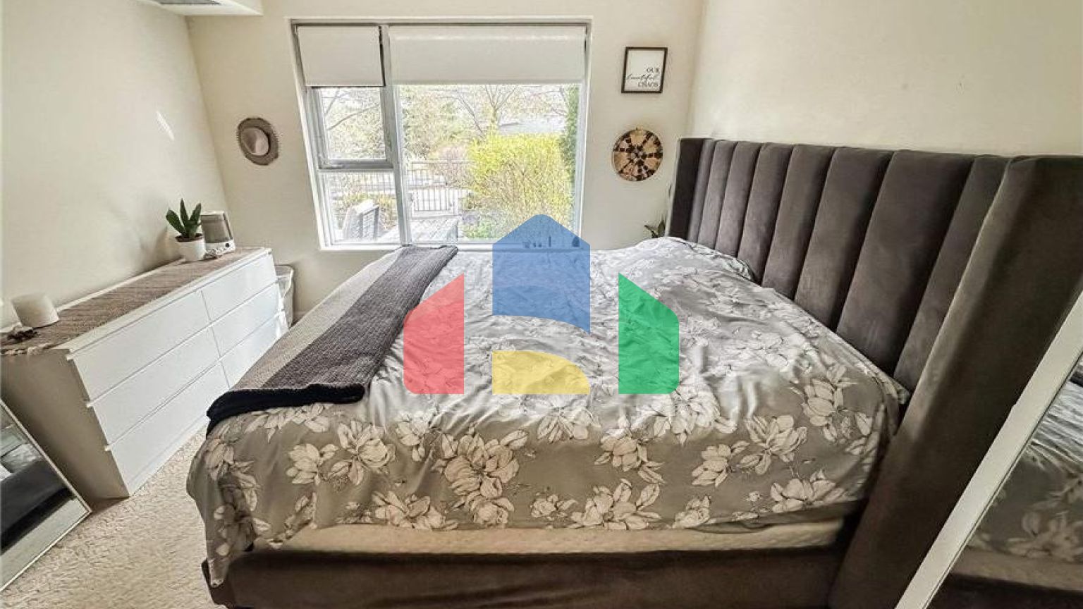 Residential - Condo/Apartment - Edmonton, Canada - Canada