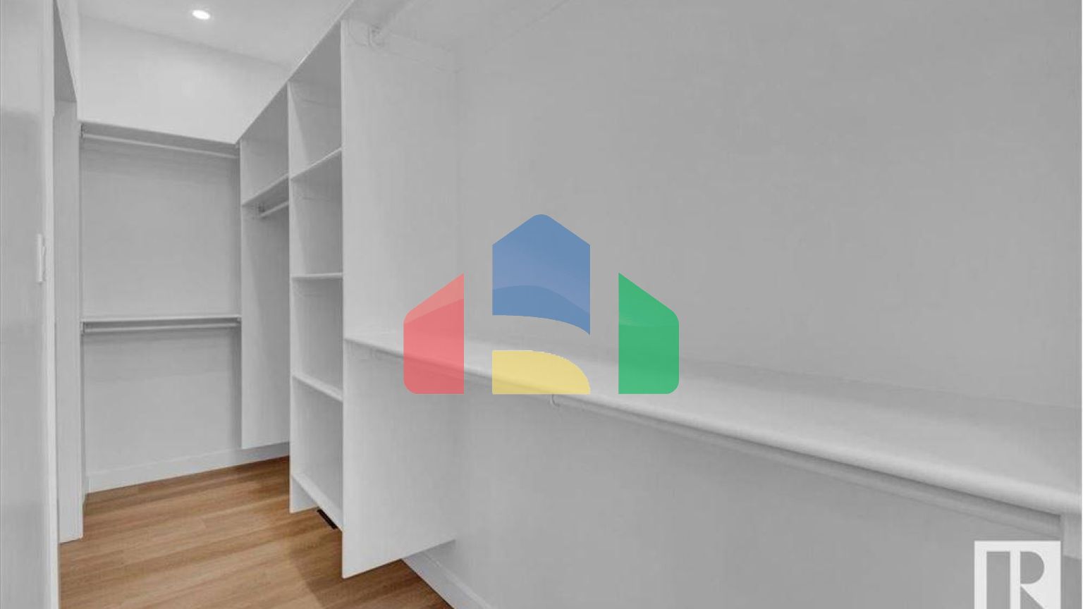 Residential - Single Family Home - Edmonton, Canada - Canada