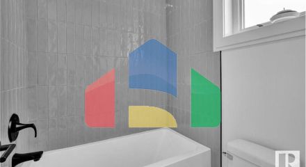 Residential - Single Family Home - Edmonton, Canada - Canada