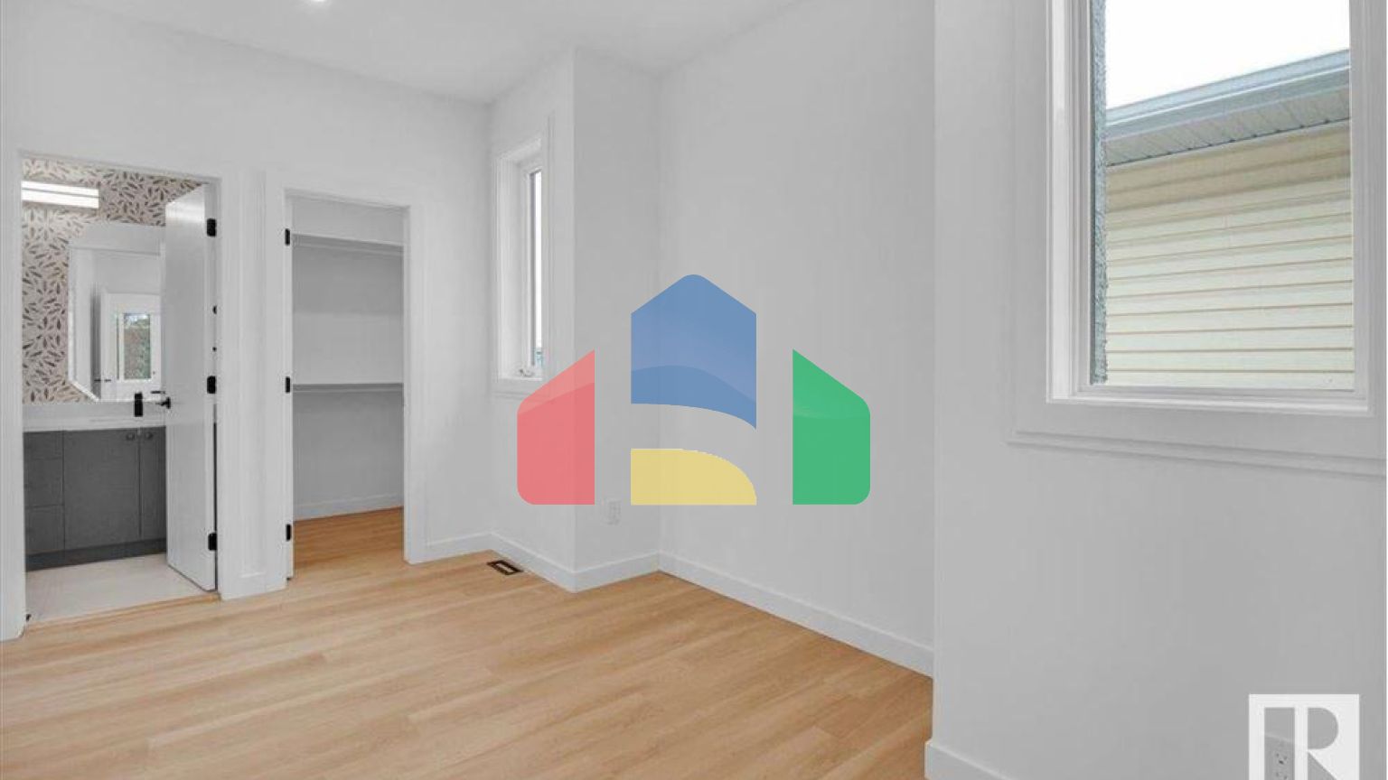 Residential - Single Family Home - Edmonton, Canada - Canada