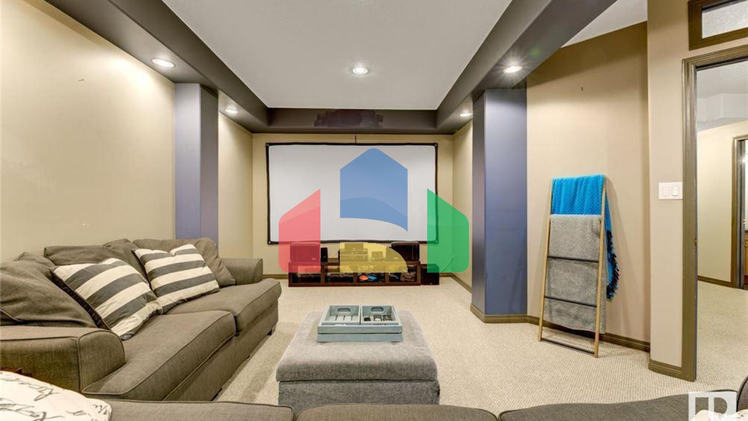 Residential - Single Family Home - Edmonton, Canada - Canada