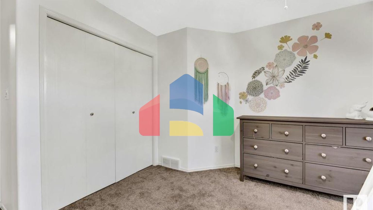 Residential - Single Family Home - Edmonton, Canada - Canada