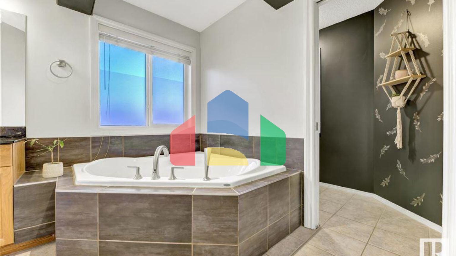 Residential - Single Family Home - Edmonton, Canada - Canada