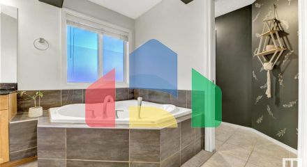 Residential - Single Family Home - Edmonton, Canada - Canada Residential - Single Family Home - Edmonton, Canada - Canada