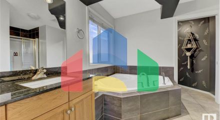 Residential - Single Family Home - Edmonton, Canada - Canada Residential - Single Family Home - Edmonton, Canada - Canada