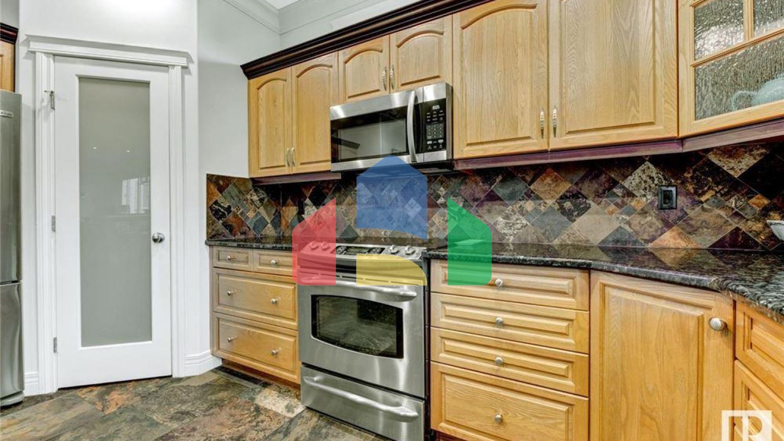 Residential - Single Family Home - Edmonton, Canada - Canada