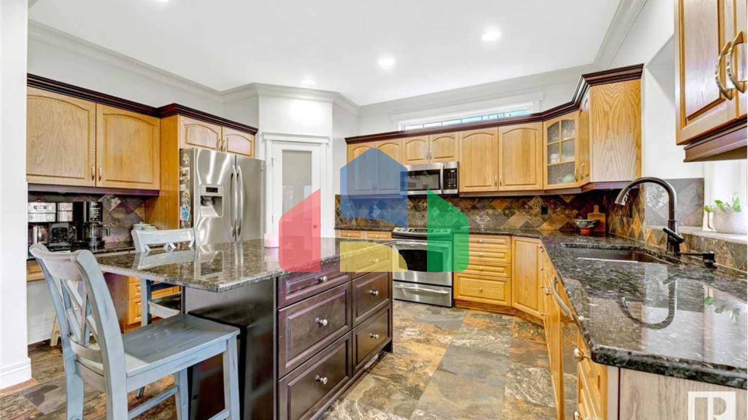 Residential - Single Family Home - Edmonton, Canada - Canada